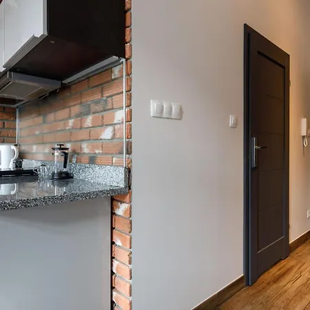 Daire Golden - Cozy - Great Location&k28 *